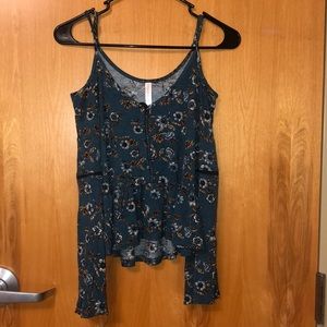 Cute blue flower top